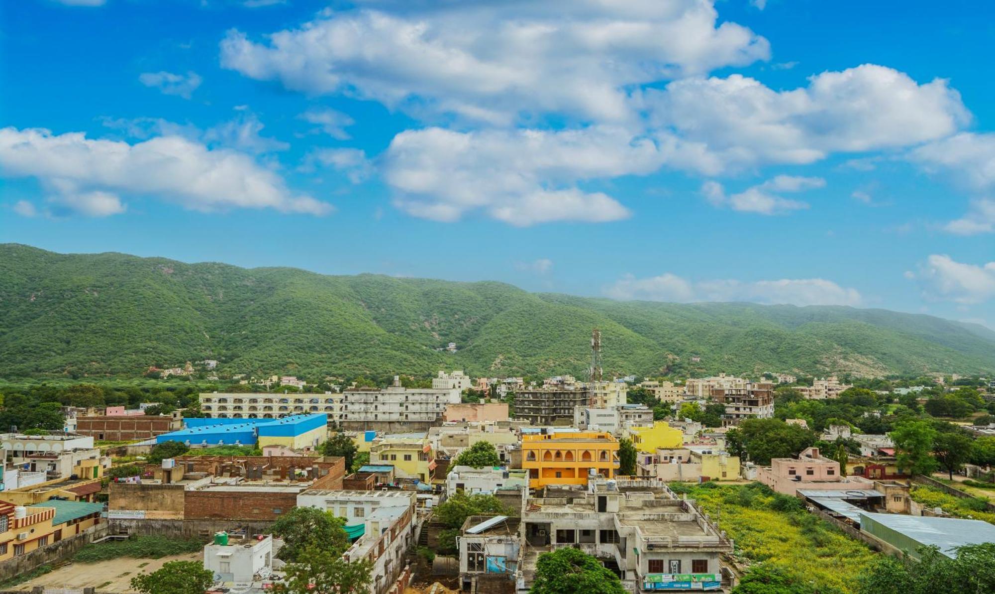 Treebo Raj Garden, Near Pushkar Lake Bagian luar foto
